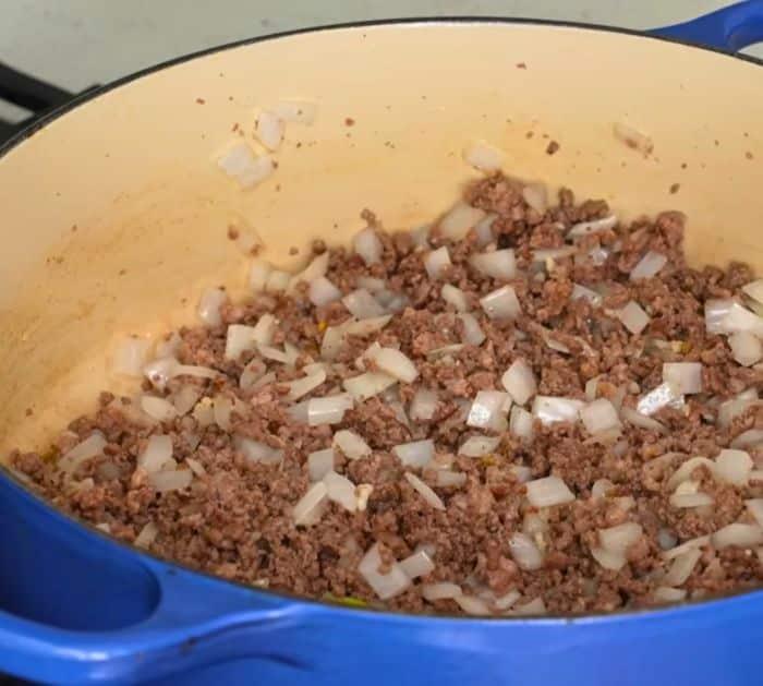 25-Minute Spaghetti and Meat Sauce Recipe