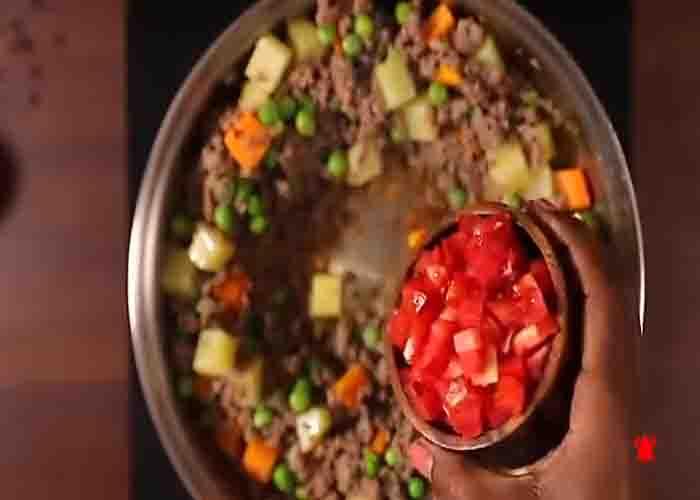 Cooking the ground beef stew