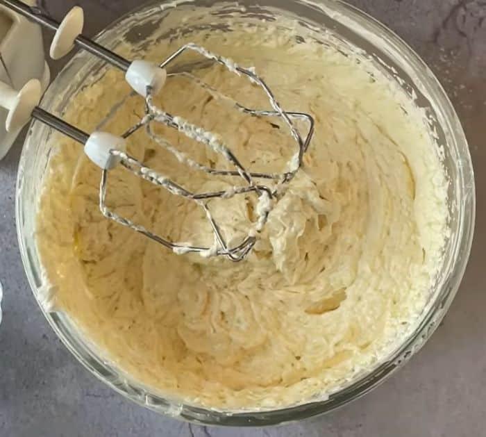 6-Ingredient Butter Cake Recipe Dessert