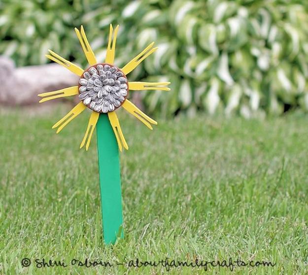 Clothespin Sunflower Craft, no special tools required to start and a clever way to reuse scraps you already have