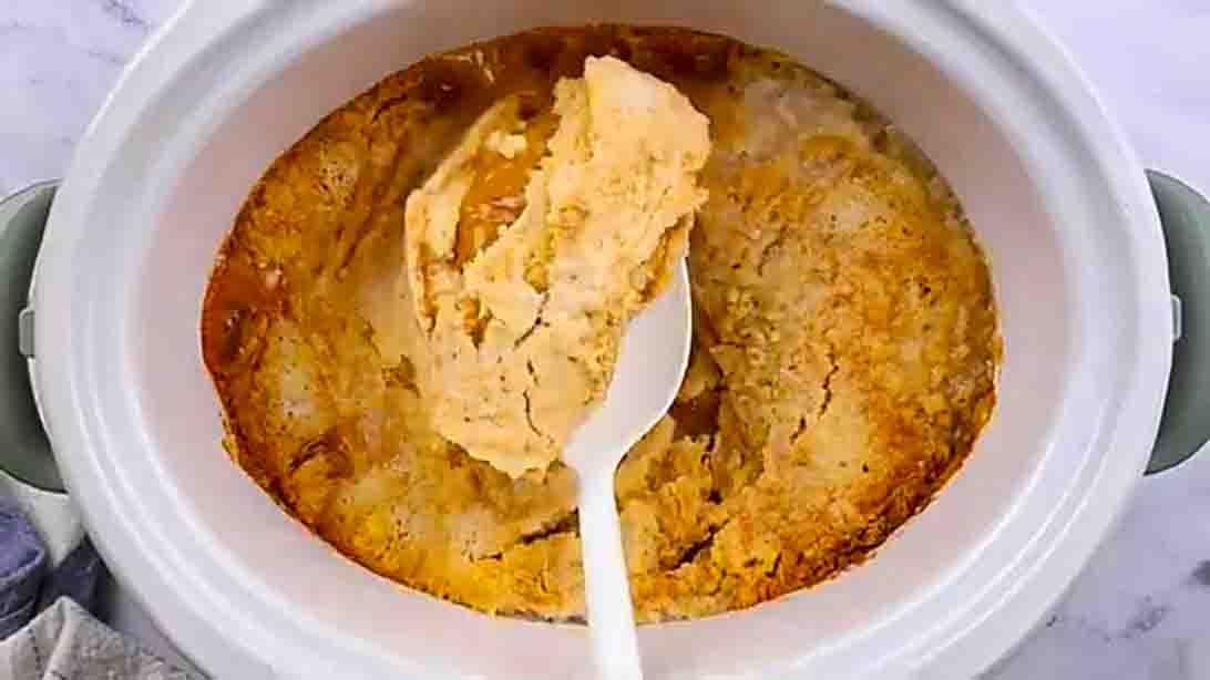 Crockpot Peach Cobbler Recipe