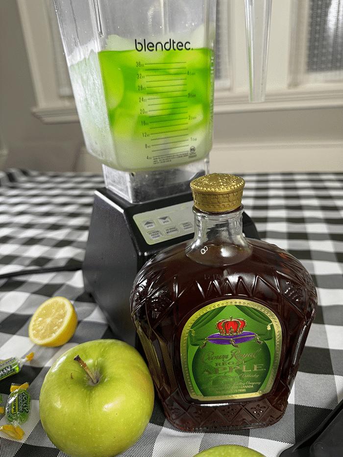 How to make a crown royal apple rancher slushie — apple rancher gatorage green 1