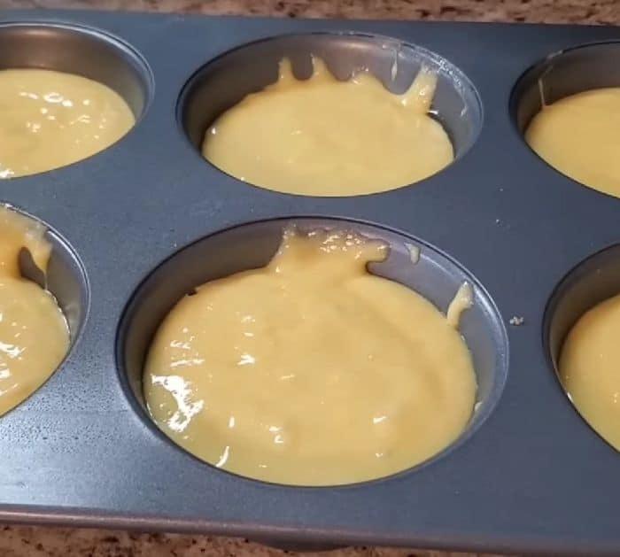 How to Make Pineapple Upside Down Muffin Cake