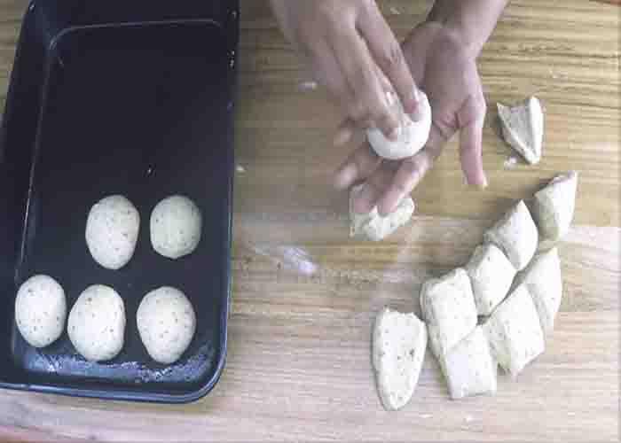 Shaping the dough into balls