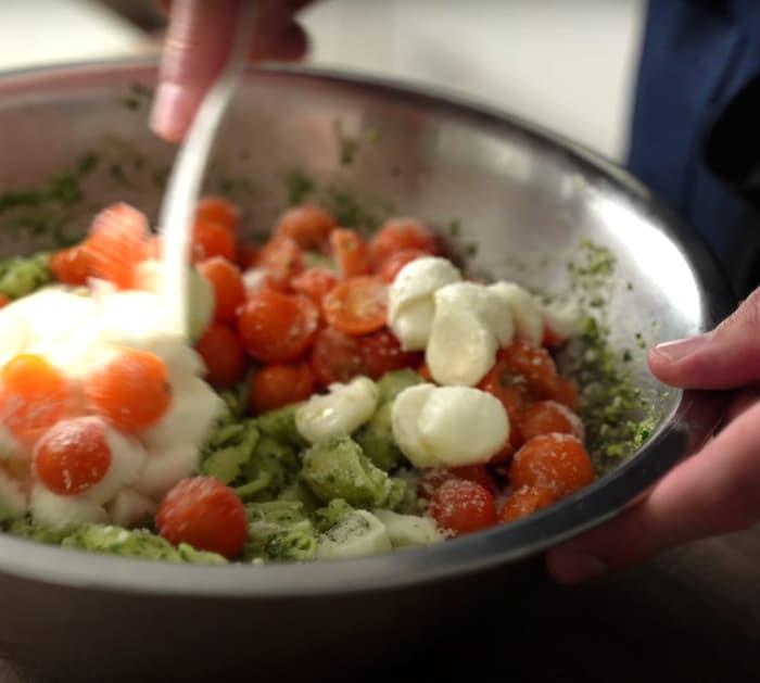 ingredients for pesto pasta salad