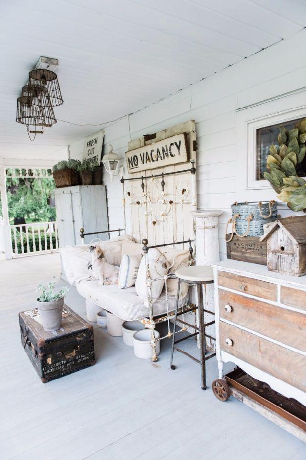 DIY Porch and Patio Ideas - Farmhouse Porch - Decor Projects and Furniture Tutorials You Can Build for the Outdoors - Lights and Lighting, Mason Jar Crafts, Rocking Chairs, Wreaths