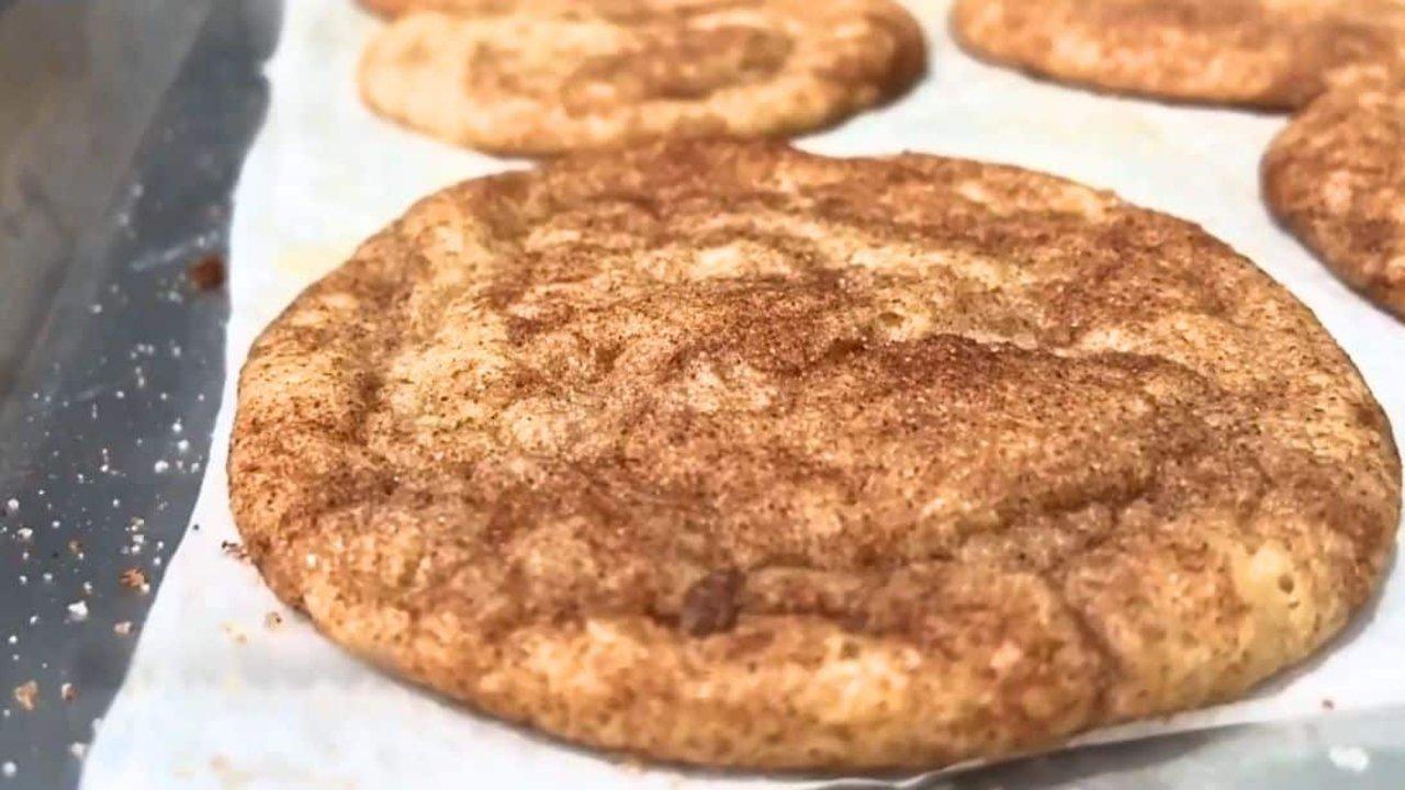 Chewy Snickerdoodle Cookies