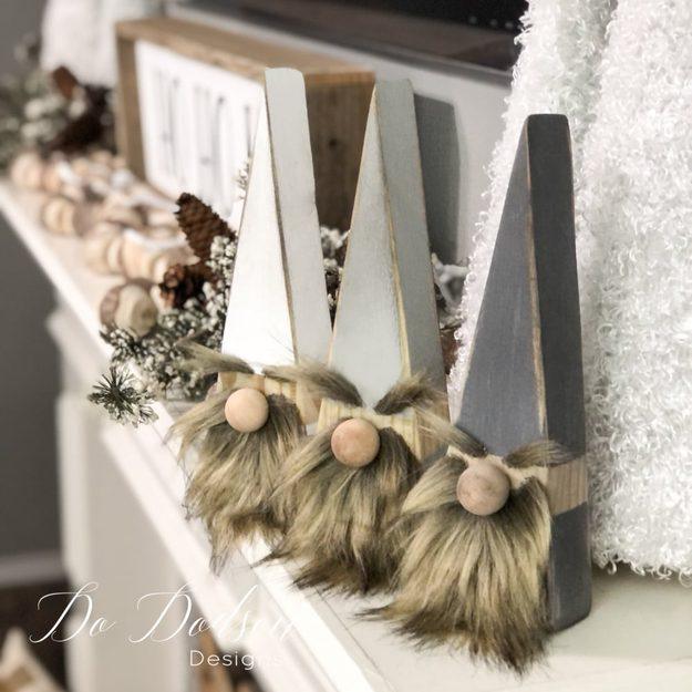 Awesome DIY Christmas Home Decorations and Homemade Holiday Decor Ideas - Quick and Easy Decorating ideas, cool ornaments, home decor crafts and fun Christmas stuff | Crafts and DI