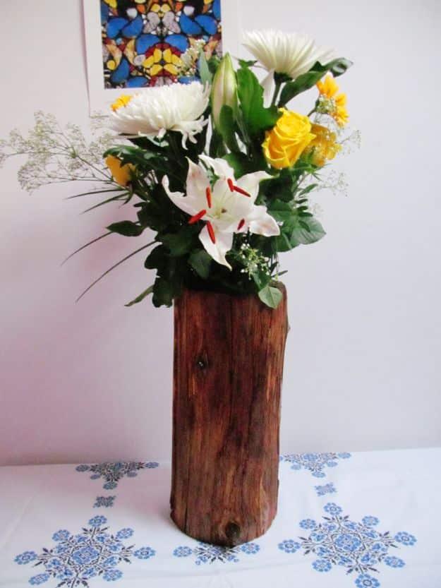 DIY Tree Stump Vase, a vintage inspired element, a fast weekend build even for a novice and a detail guests always ask about
