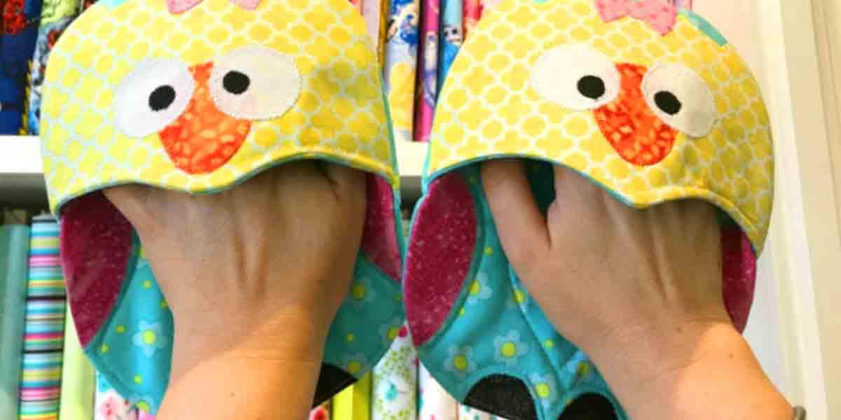 Give Your Kitchen Some Personality With The Cutest Oven Mitts Ever. Learn How!