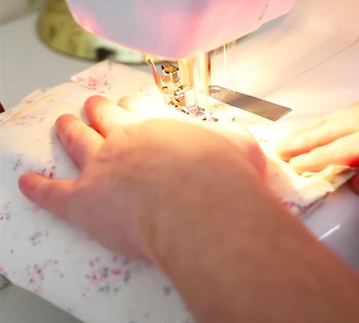Beginners Sewing: DIY Drawstring Pouches | DIY Sewing