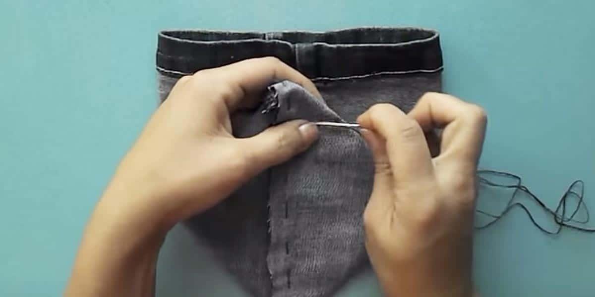 DIY Organizer Made From Leg of Jeans