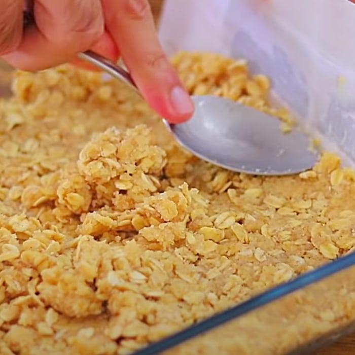 How To make Breakfast Bars - Easy Apple Recipe - Apple Pie Bars Recipe