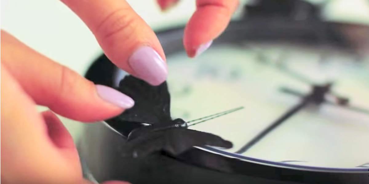 You’ll Be Really Shocked When You See What She Does After Putting A Butterfly On This Clock!