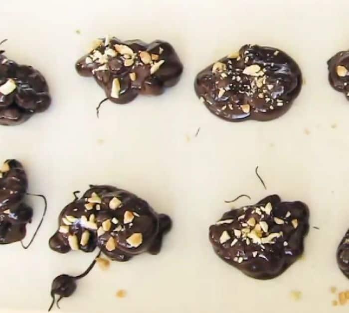 Easy to Make Chocolate Caramel Clusters