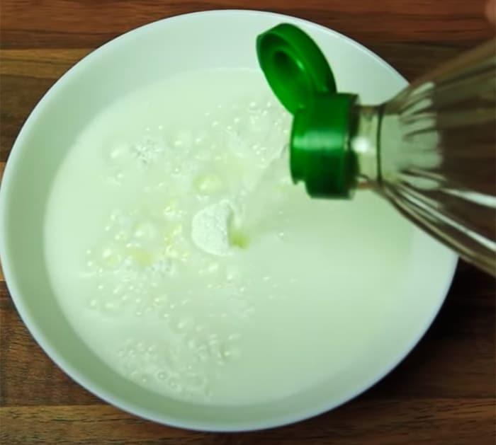 Use This Trick To Clean Your Oven In 5 Minutes - Easy and Quick Oven Hacks