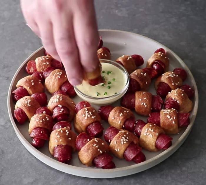 Easy to Make Pepperoni Pigs in a Blanket