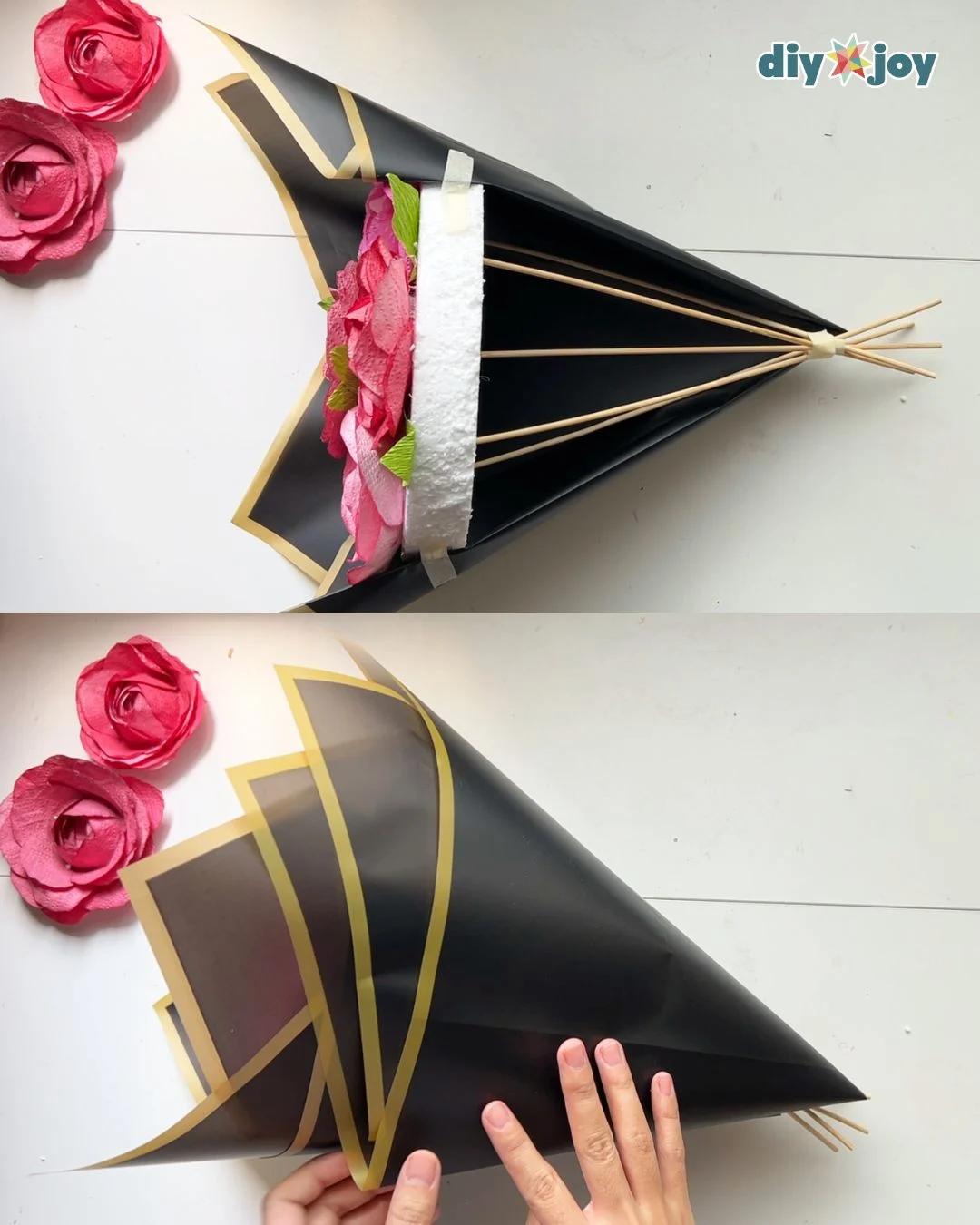 Aesthetic Paper Flower Bouquet Paper Towels — wrapping the flower