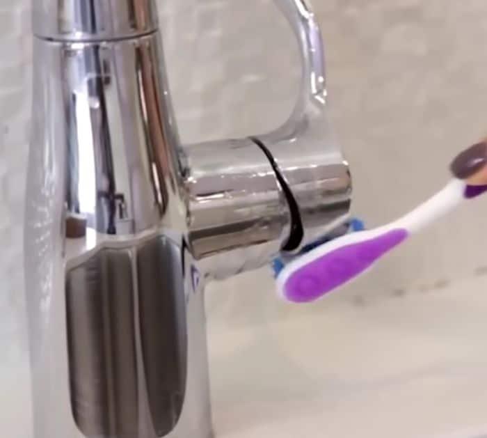 Easy Homemade DIY Cleaners