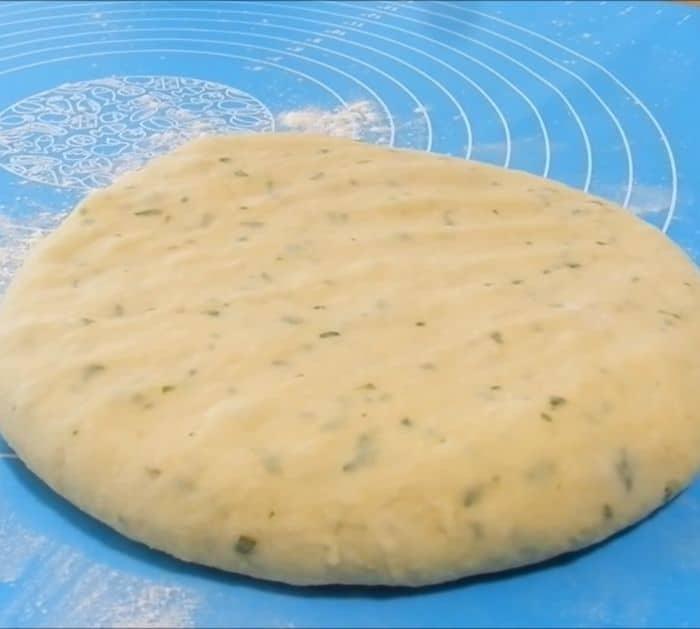 No-Knead Garlic Cheese Bubble Bread Recipe Ingredients