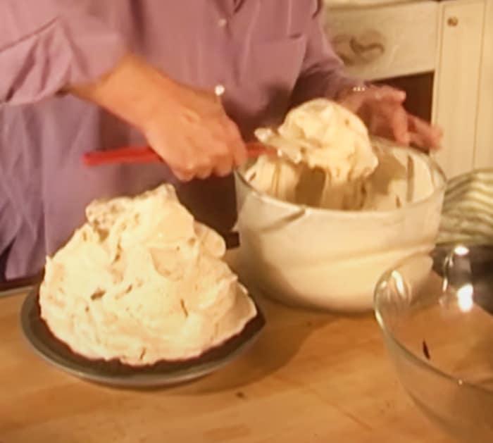 Mudslide Pie With Paula Deen | Dessert Recipes