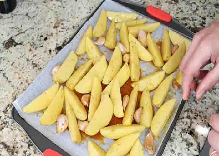 Roasting the potato wedges