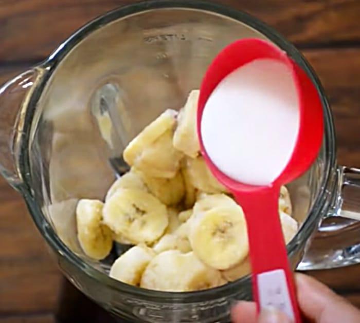 Add Milk To Frozen Bananas To Make Ice Cream
