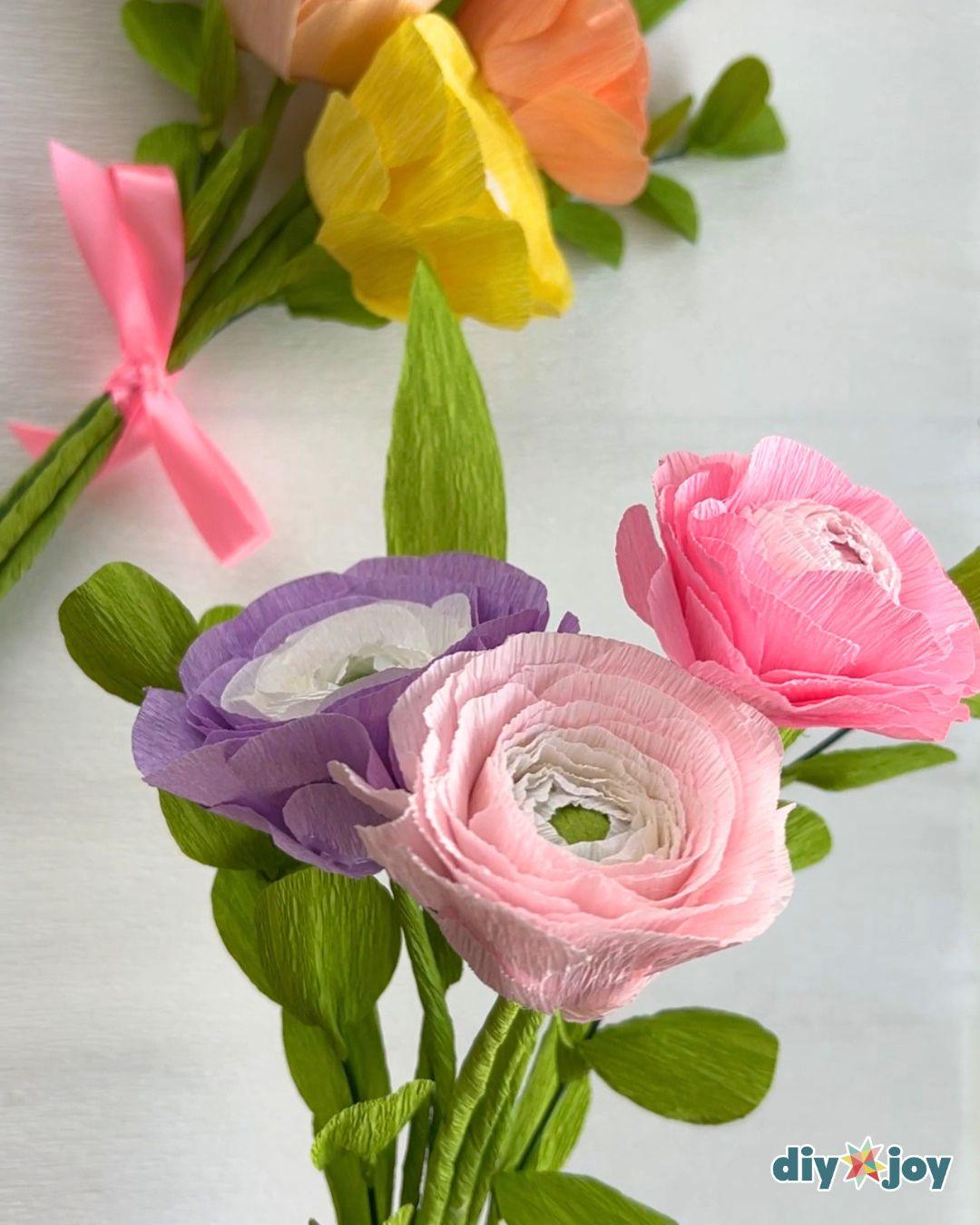Paper Ranunculus — how to make a paper ranunculus