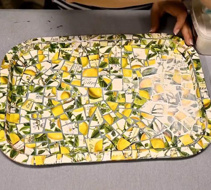 DIY Mosaic Tray From Paper Napkins Craft