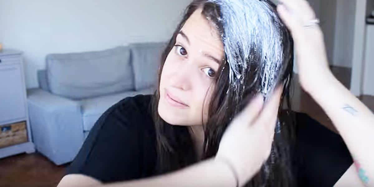 She Tries A Pinterest Hack To Condition Her Dry Hair And We’ll See If It Works!