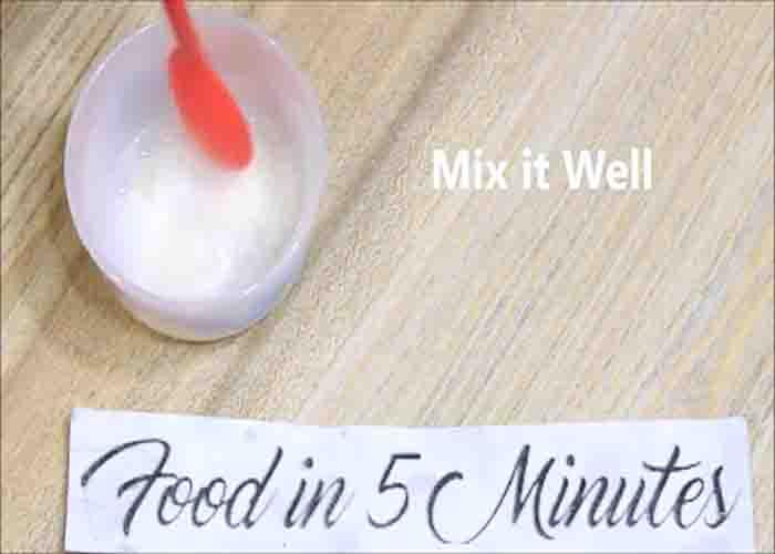 Making the teeth-whitening paste
