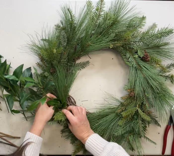Pomegranate Christmas Wreath Materials