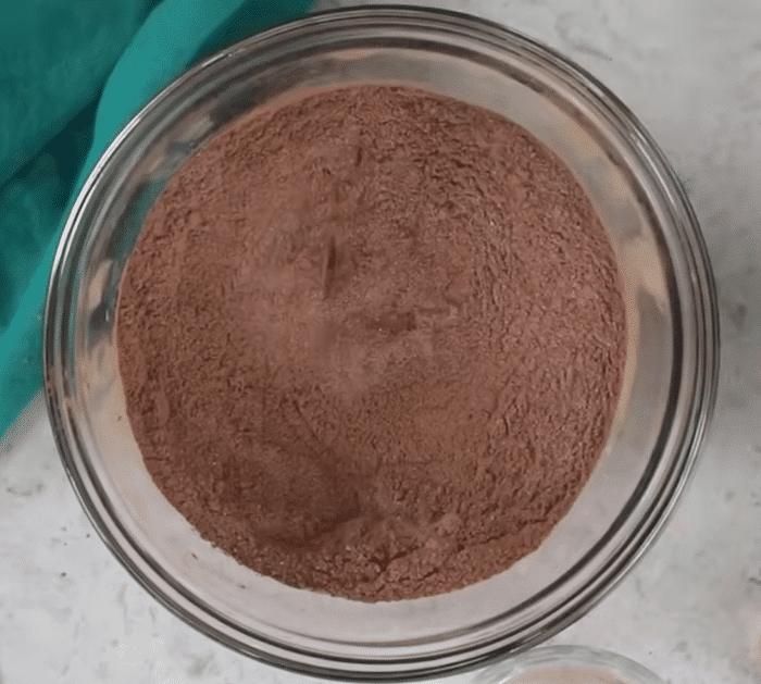 How to Make Fudgy Turtle Brownies