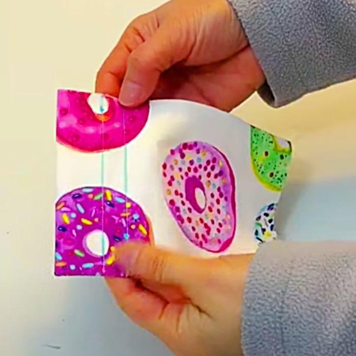 DIY Phone Stand Pillow - Easy DIY Phone Stand - Craft Room Decor Ideas
