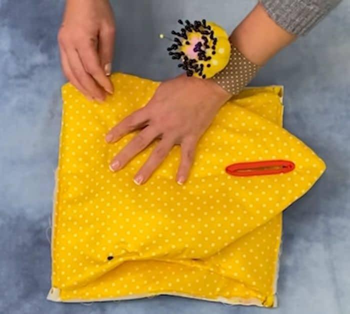 Easy To Make Fabric Food Carrier