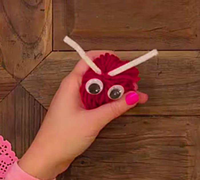 Cute fun easy DIY Yarn Love Bug Pom Poms