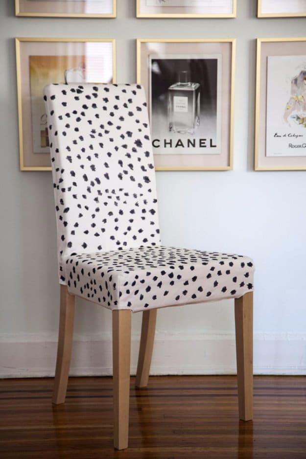 IKEA Slip Covers Sharpie Hack, simple enough for even a first attempt to work and a small fix with a surprisingly big payoff
