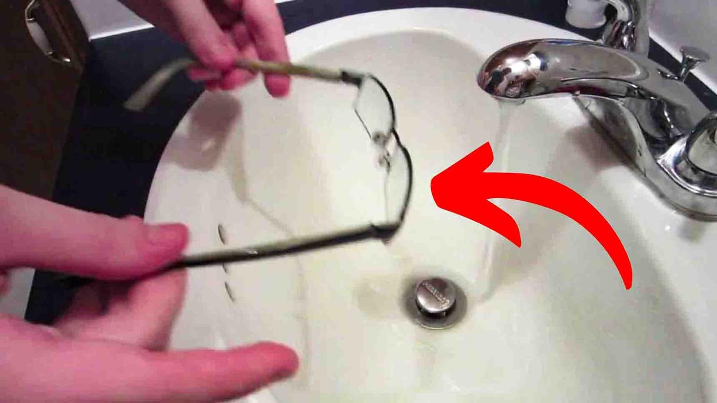 The Best Way To Clean Your Glasses