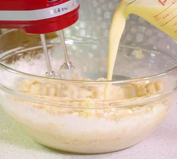Easy Funfetti Birthday Cake Recipe