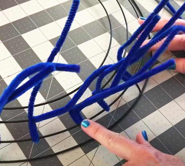 DIY Fourth Of July Deco Mesh Wreath | DIY Crafts