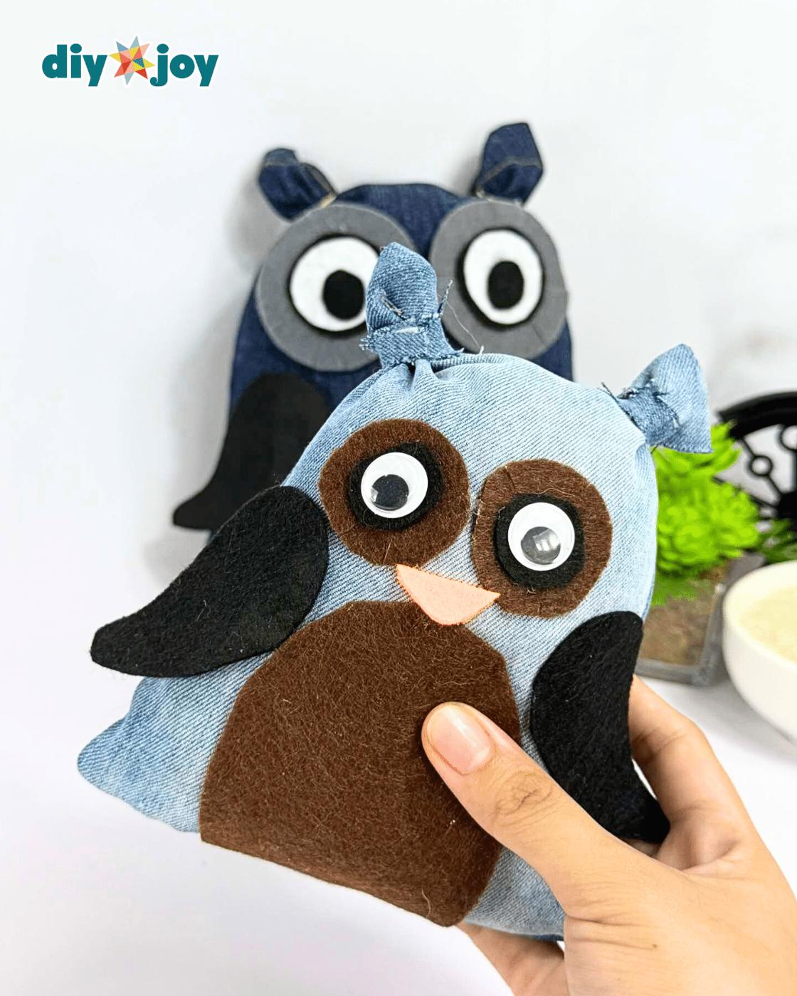 No Sew Denim Owl — how to make stuffed denim owl