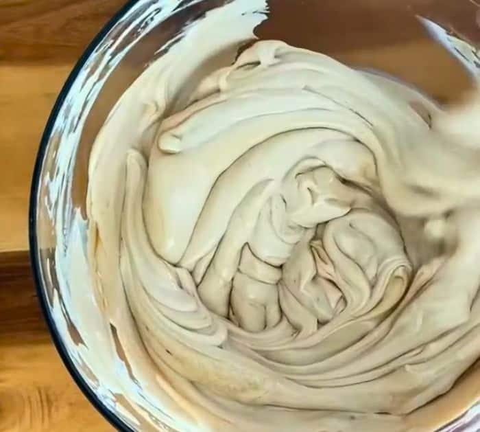 How to Make Coffee-Flavored Frozen Yogurt