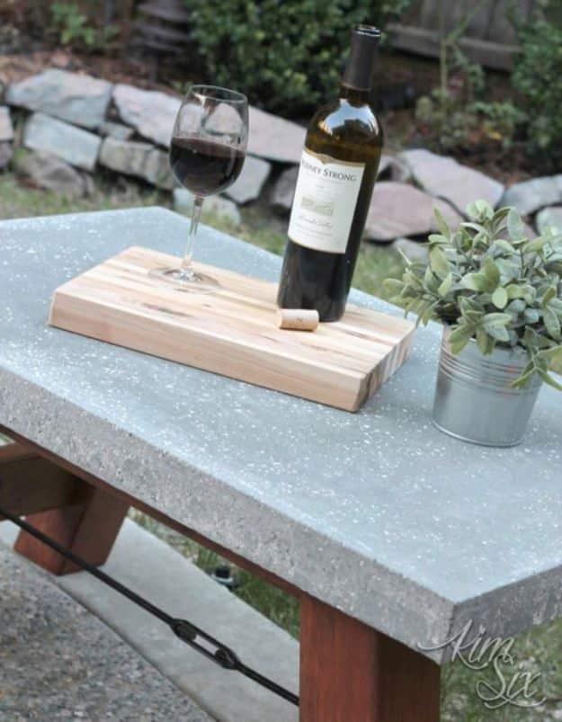 DIY Projects With Concrete - Pottery Barn Inspired Concrete Top Coffee Table - Easy Home Decor and Cheap Crafts Made With Cement - Ideas for DIY Christmas Gifts, Outdoor Decoration