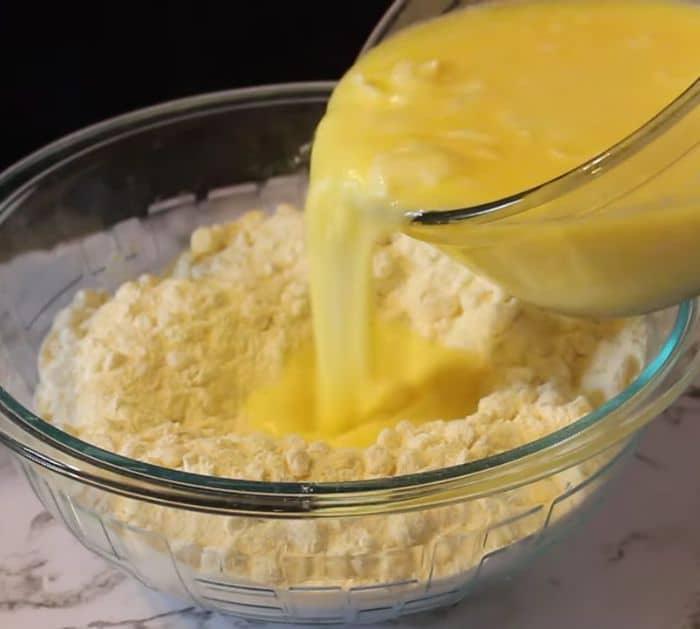 Easy To Make Cornbread With Fresh Corn Kernels