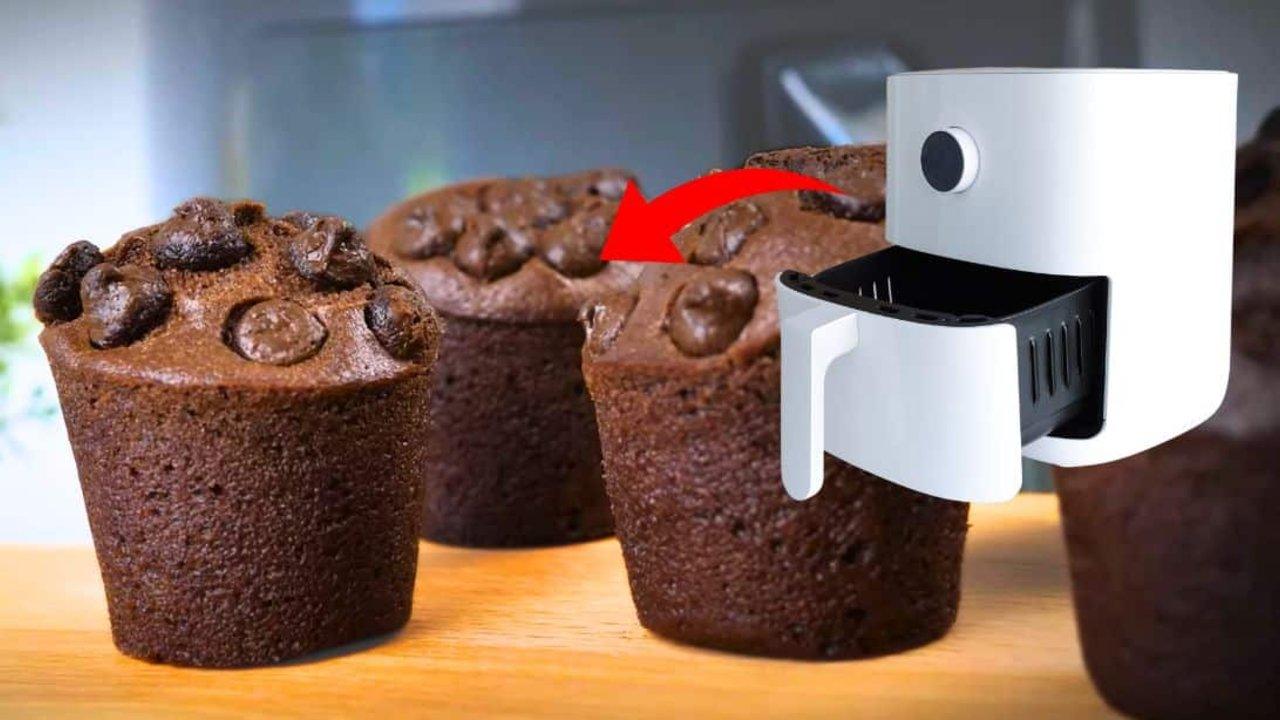 Air Fryer Chocolate Cupcakes