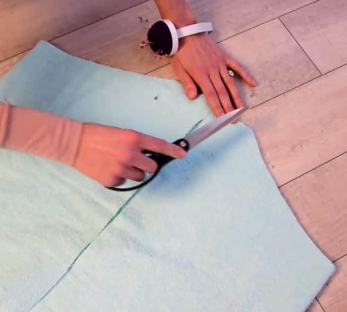 Make quick easy cheap terry bathrobe with no pattern
