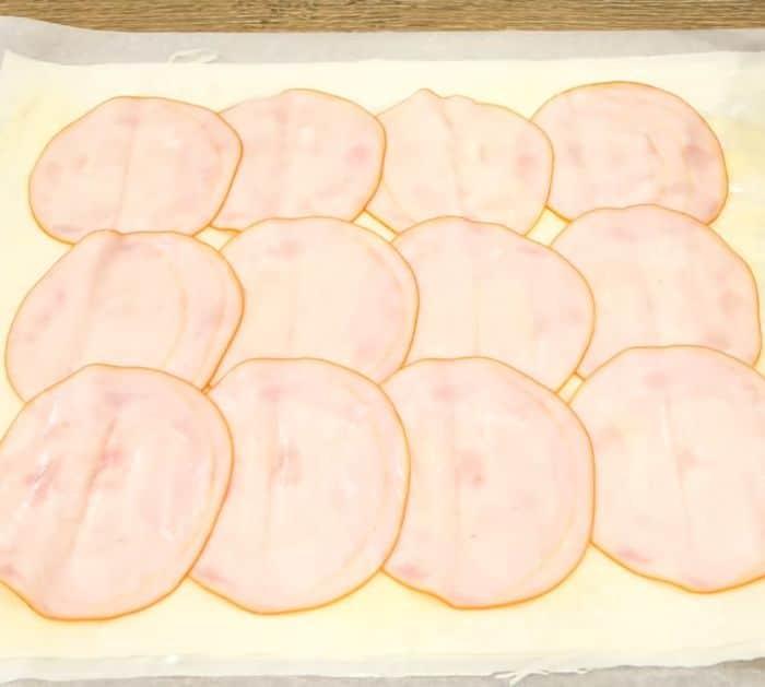 Easy Flakey Ham and Cheese Roll Recipe