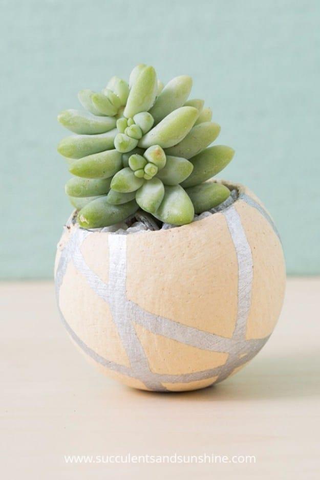 DIY Painted Planters, a versatile idea that works in more than one room and a creative way to reuse what you already have