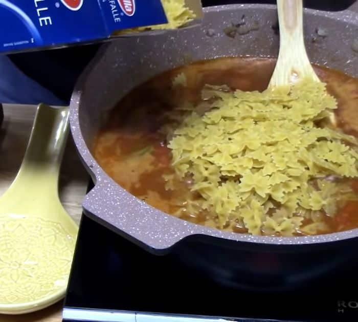 Cheesy Sloppy Joe Pasta Casserole Ingredients