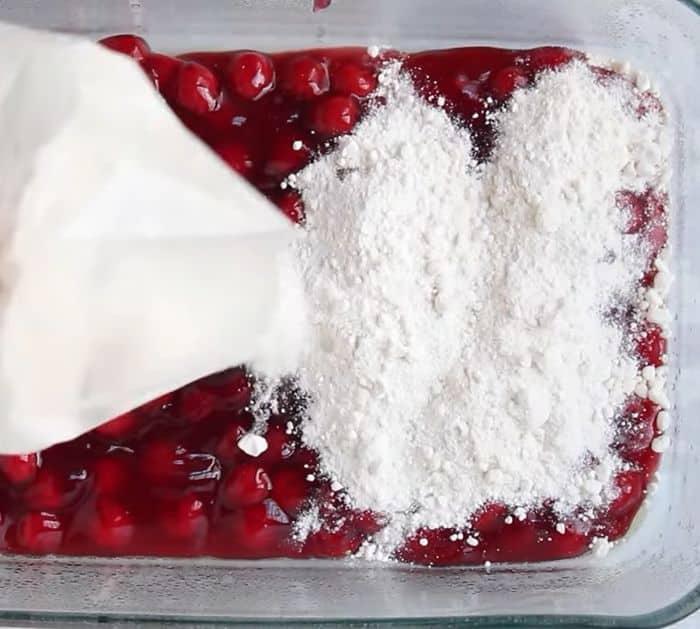 Easy Cherry Dump Cake Ingredients